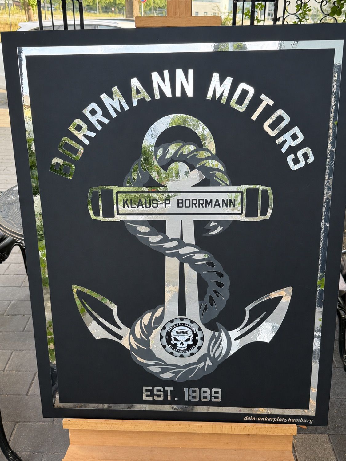 Ehrenanker als Sonderanfertigung für Borrmann Motors
